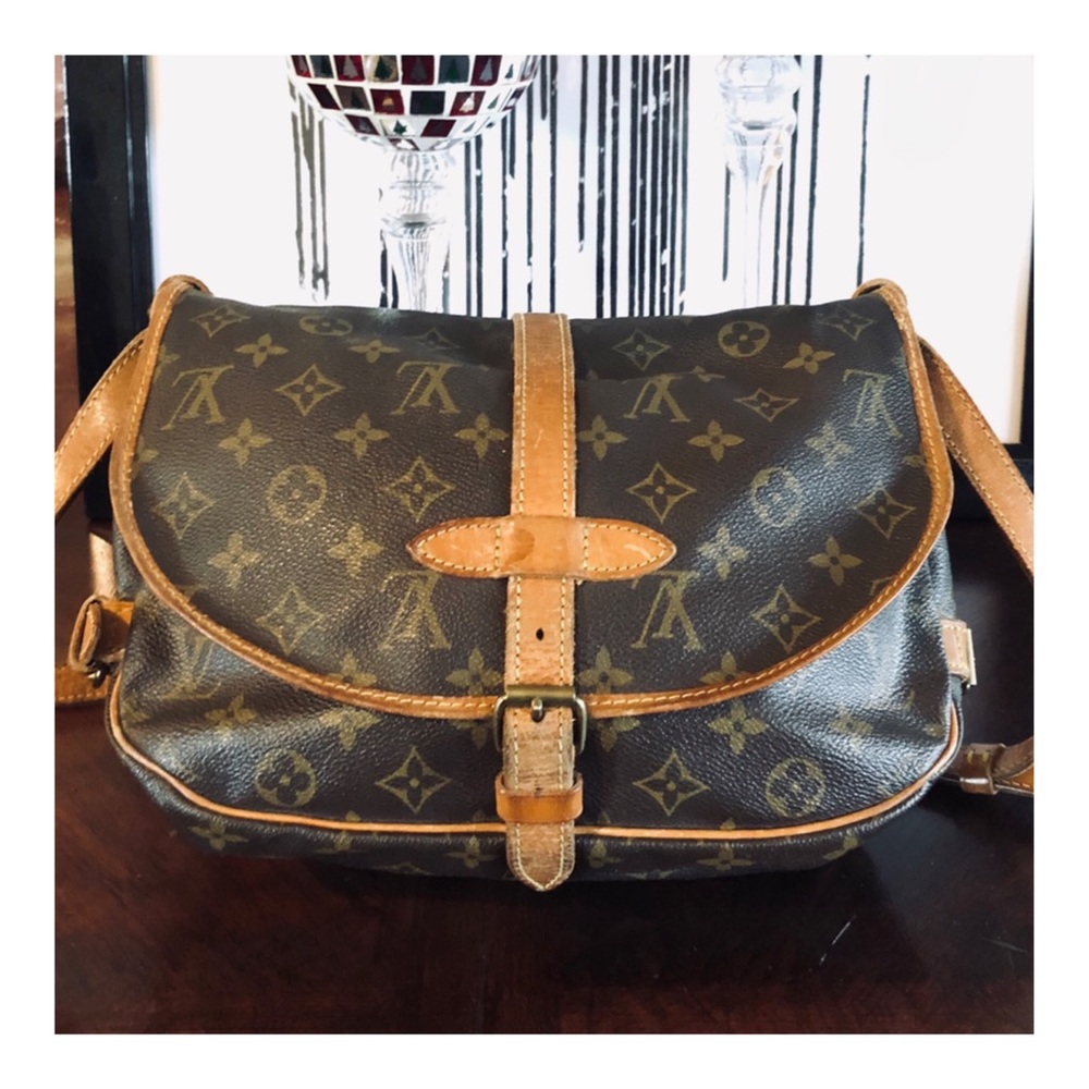 💕SOLD💕AUTHENTIC LOUIS VUITTON SAUMUR 30 - Picture 2 of 8